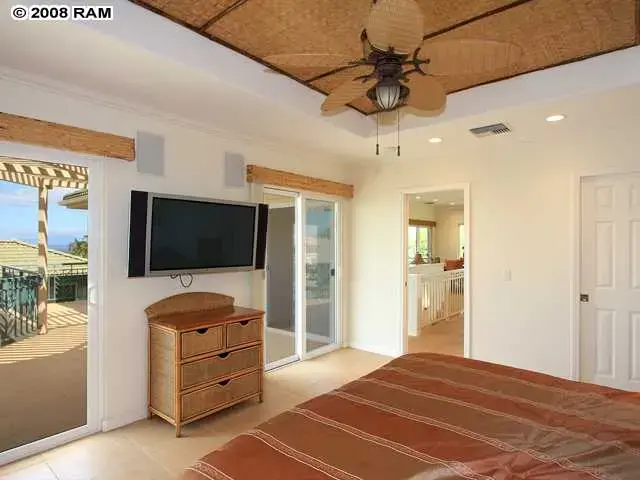 Listing Image for 357 Kualono Pl 68 20 of 28