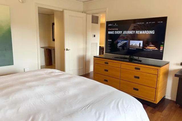 Listing Image for 1 Ritz Carlton Dr 1601 16 of 24