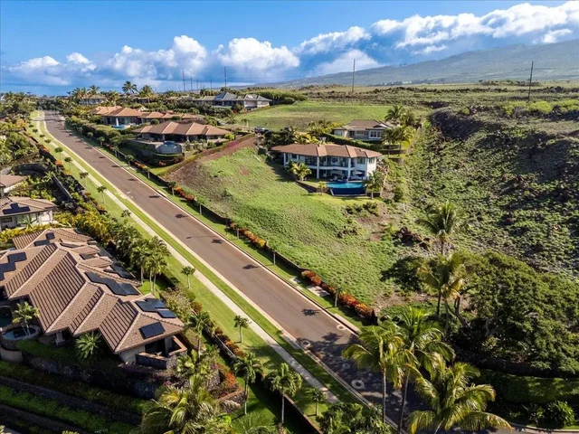 Listing Image for 56 E Mahi Pua Pl 11 of 27