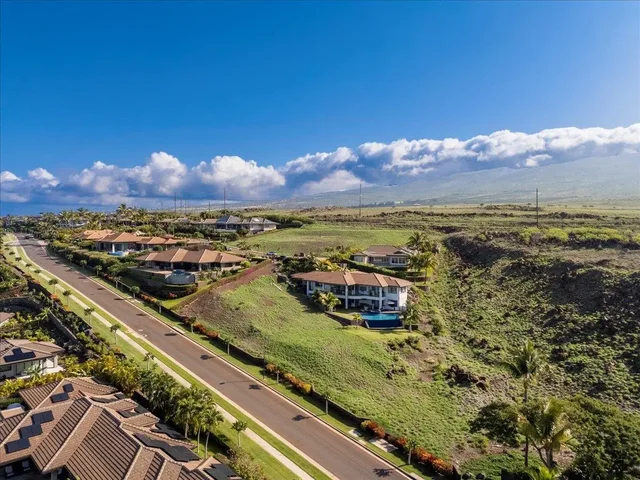 Listing Image for 56 E Mahi Pua Pl 5 of 27