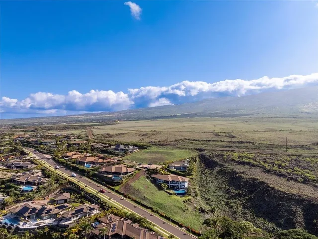 Listing Image for 56 E Mahi Pua Pl 7 of 27
