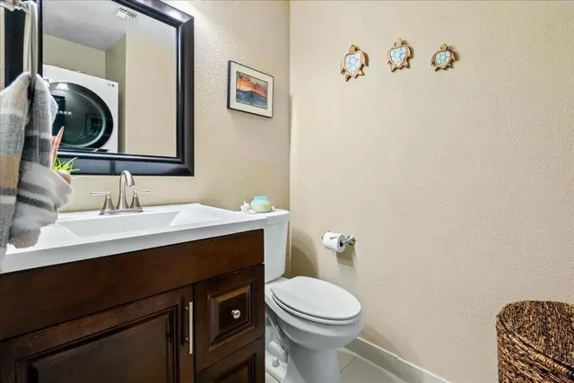 Listing Image for 140 Uwapo Rd 51-203 18 of 26
