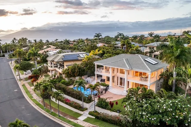 Listing Image for 321 Pualoa Nani Pl 3 of 48