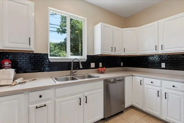 Listing Image for 193 Oluea Cir 14 of 50