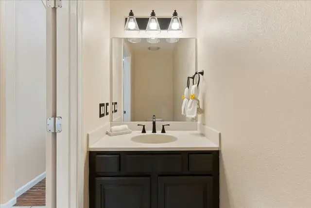 Listing Image for 193 Oluea Cir 18 of 50
