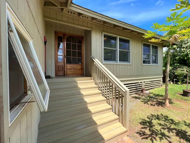 Listing Image for 32 Paiaa Pl 7 of 24