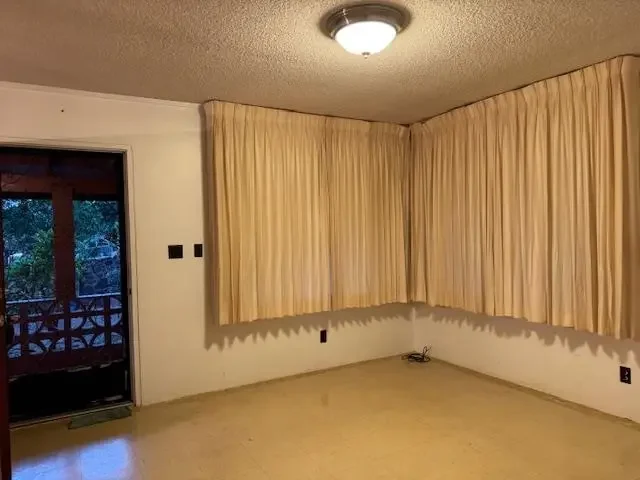 Listing Image for 930 Kuialua Pl 2 of 9