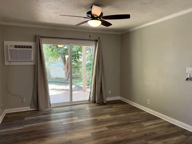 Listing Image for 140 Uwapo Rd 6-102 11 of 24