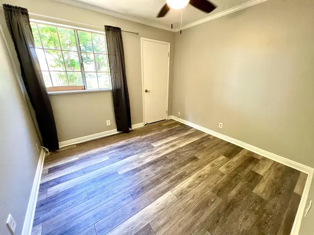 Listing Image for 140 Uwapo Rd 6-102 12 of 24
