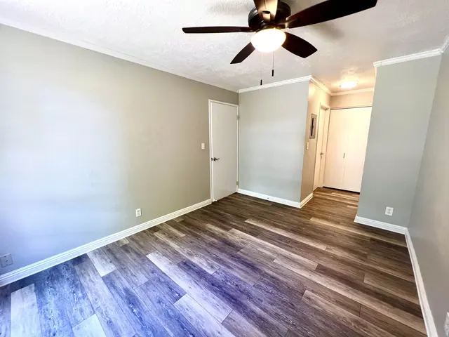 Listing Image for 140 Uwapo Rd 6-102 20 of 24