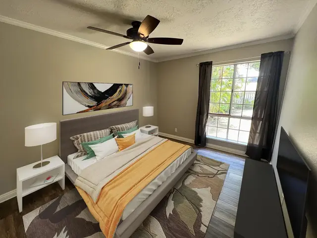 Listing Image for 140 Uwapo Rd 6-102 22 of 24