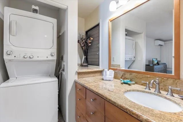 Listing Image for 10 Wailea Ekolu Pl 203 31 of 49