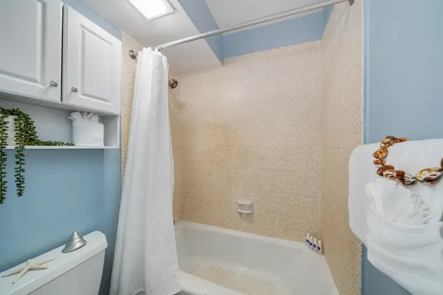 Listing Image for 4310 Lower Honoapiilani Rd 608 18 of 40