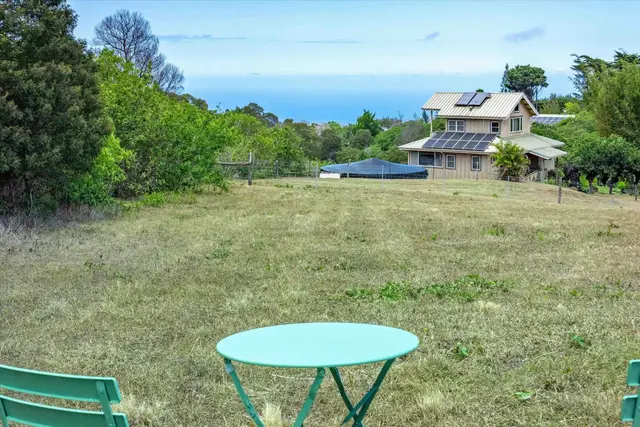 Listing Image for 1074 Olinda Rd B 3 of 16