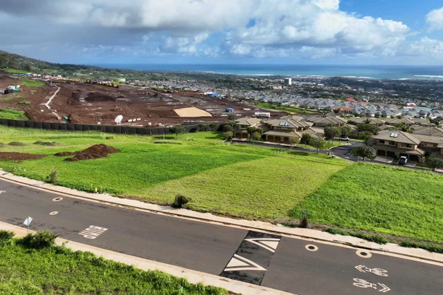 Listing Image for 622 Kauna Lipo Dr 18 of 46