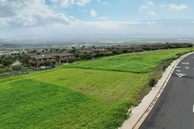 Listing Image for 622 Kauna Lipo Dr 19 of 46