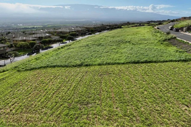 Listing Image for 622 Kauna Lipo Dr 25 of 46