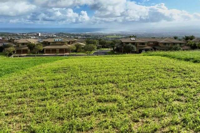 Listing Image for 622 Kauna Lipo Dr 30 of 46