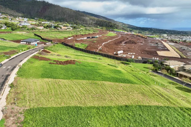 Listing Image for 622 Kauna Lipo Dr 33 of 46