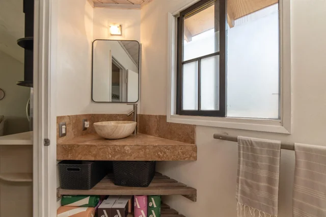 Listing Image for 462 Laulea Pl 12 of 50