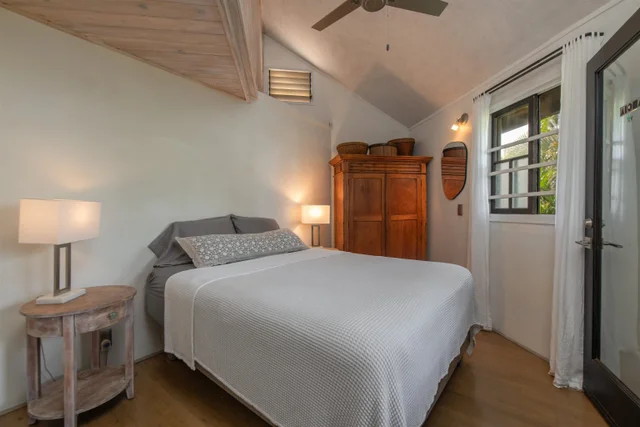 Listing Image for 462 Laulea Pl 16 of 50