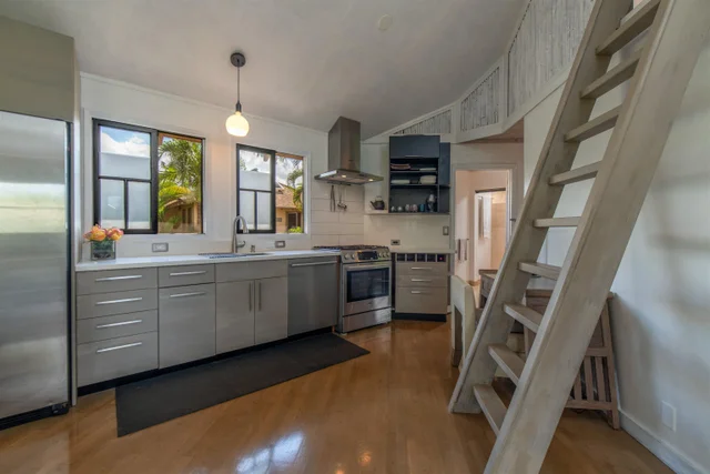 Listing Image for 462 Laulea Pl 9 of 50