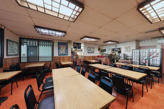 Puuone Towers and Plaza 105 - 1063 E Lower Main St 105, Wailuku, 400783 - 4/29