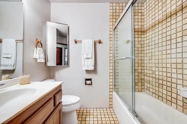 Listing Image for 2181 Iliili St 202 21 of 39