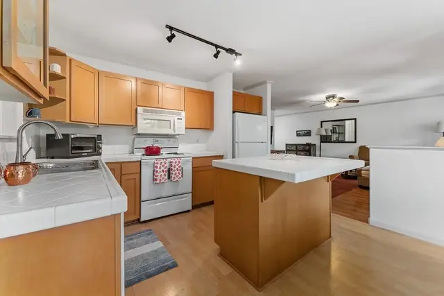 Listing Image for 2740 Liholani St 4 16 of 50