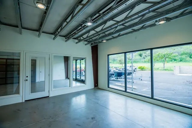 Listing Image for 59 La'a St 10 of 28