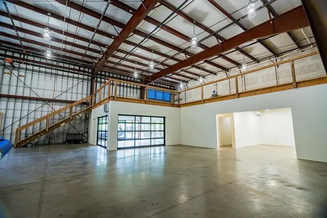Listing Image for 59 La'a St 18 of 28
