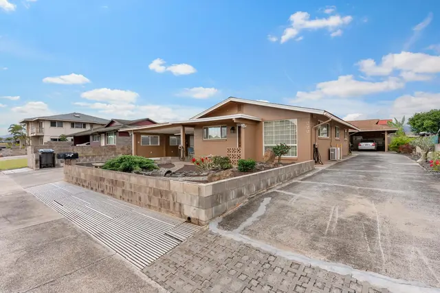 Listing Image for 222 W Hawaii St 23 of 37
