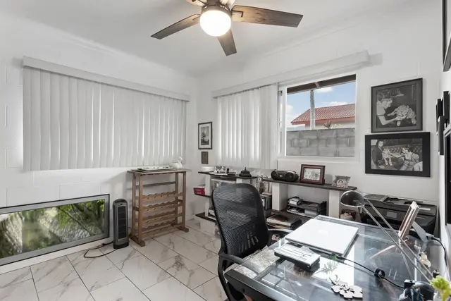 Listing Image for 222 W Hawaii St 35 of 37