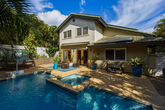 Listing Image for 11 Meleana Pl 11 of 50