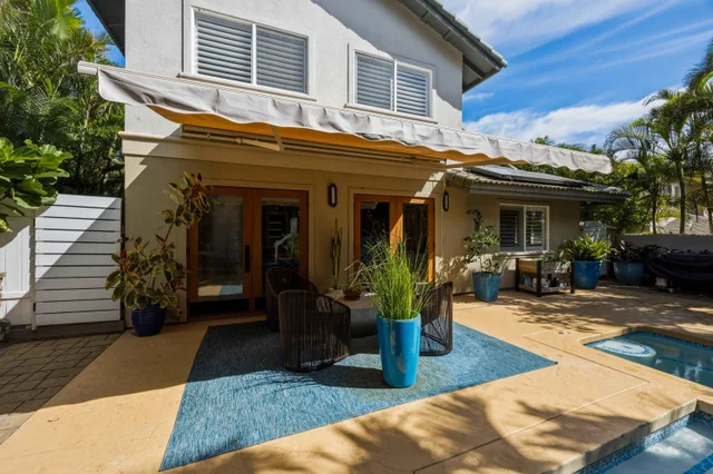 Listing Image for 11 Meleana Pl 16 of 50