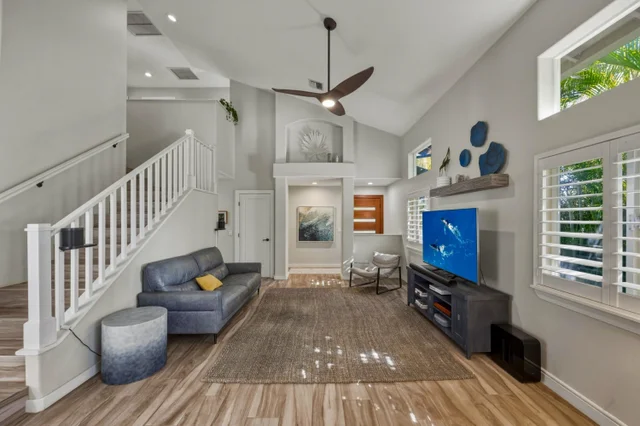 Listing Image for 11 Meleana Pl 2 of 50