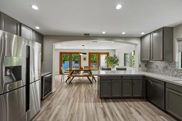 Listing Image for 11 Meleana Pl 3 of 50