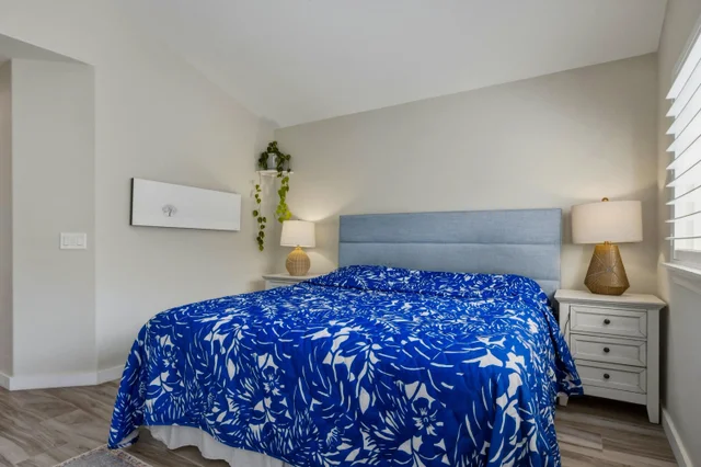 Listing Image for 11 Meleana Pl 35 of 50