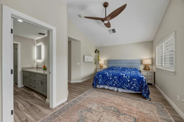 Listing Image for 11 Meleana Pl 37 of 50