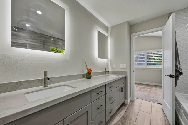 Listing Image for 11 Meleana Pl 50 of 50