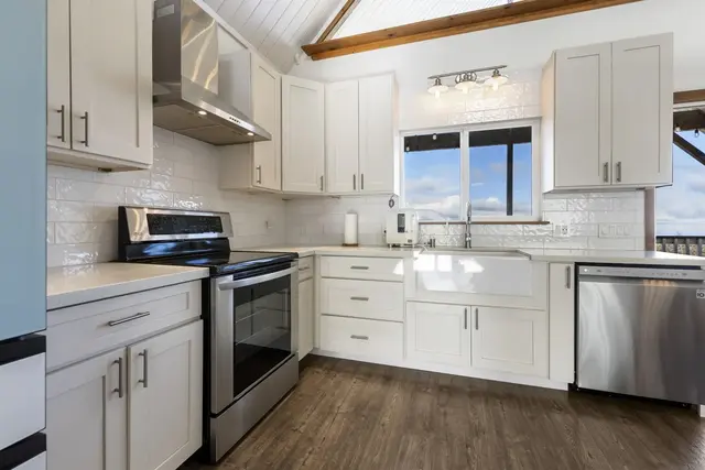 Listing Image for 50 Naniuka Pl 8 of 41
