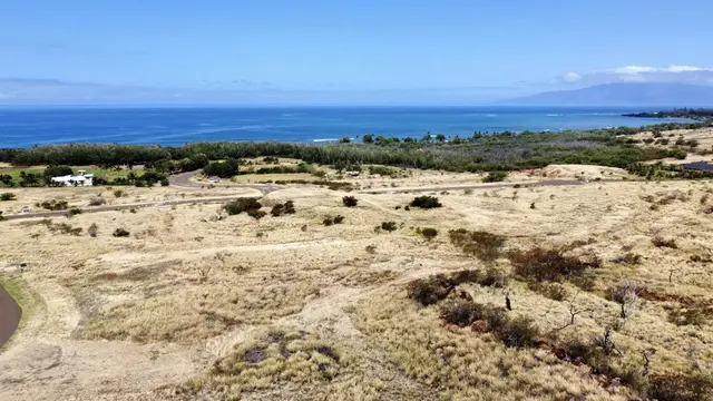 Listing Image for Kehalea Pl 13-b 1 of 16
