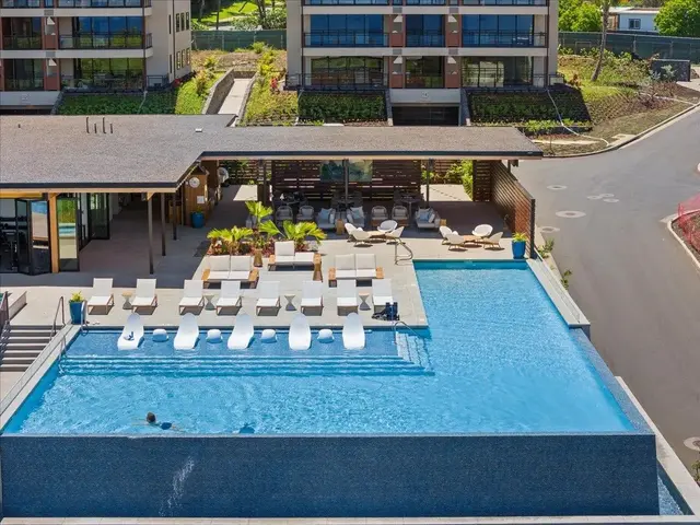 Listing Image for 10 Kai Malu #202 Dr 1d 32 of 38