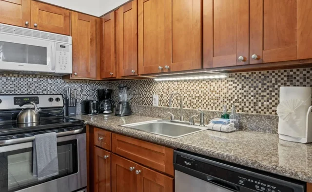 Listing Image for 4365 Lower Honoapiilani Rd 815 5 of 11