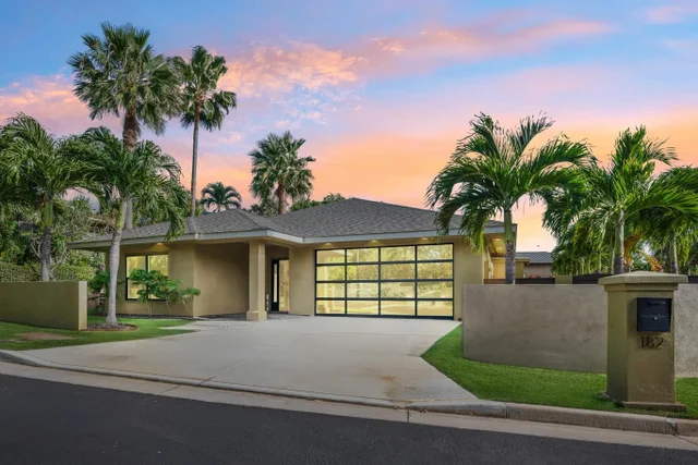 Listing Image for 182 Ponana St 2 of 38