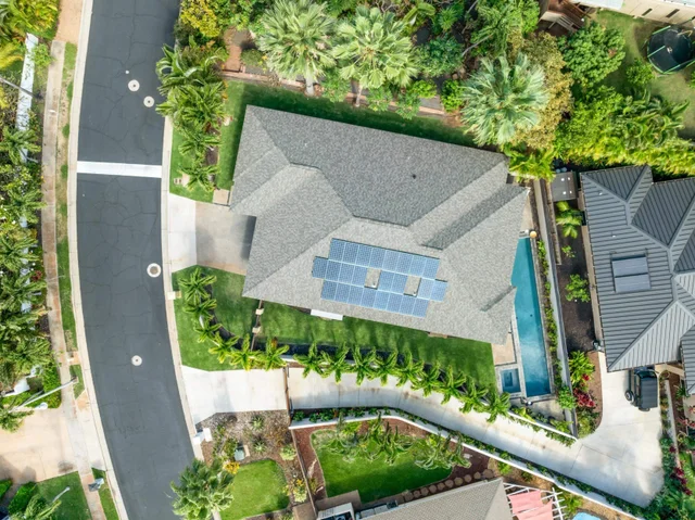 Listing Image for 182 Ponana St 34 of 38