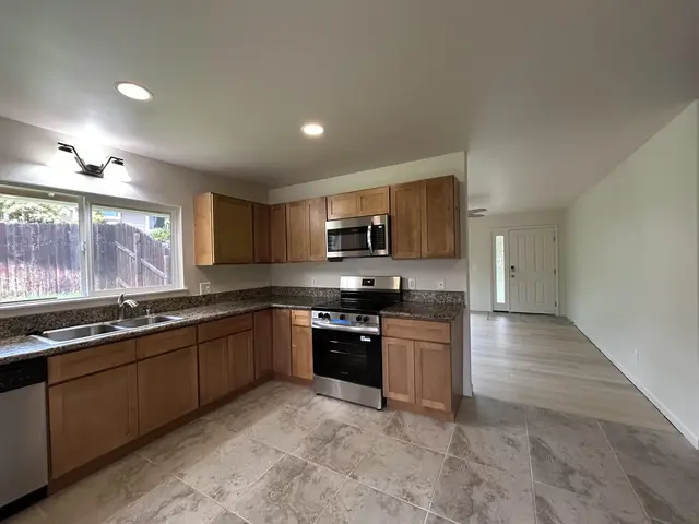 Listing Image for 333 Kama St 2 of 4