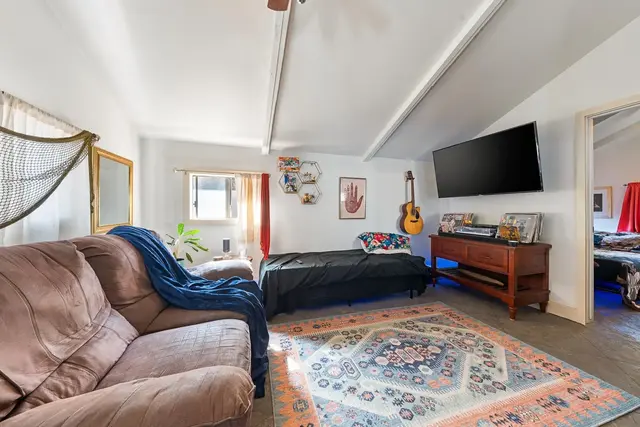 Listing Image for 45 Puakou Pl 28 of 48