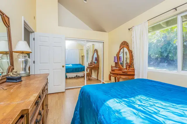 Listing Image for 100 Hohani Pl 15 of 48