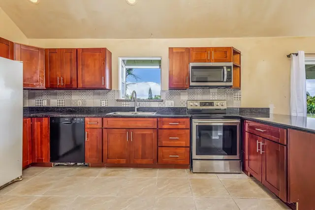 Listing Image for 100 Hohani Pl 30 of 48